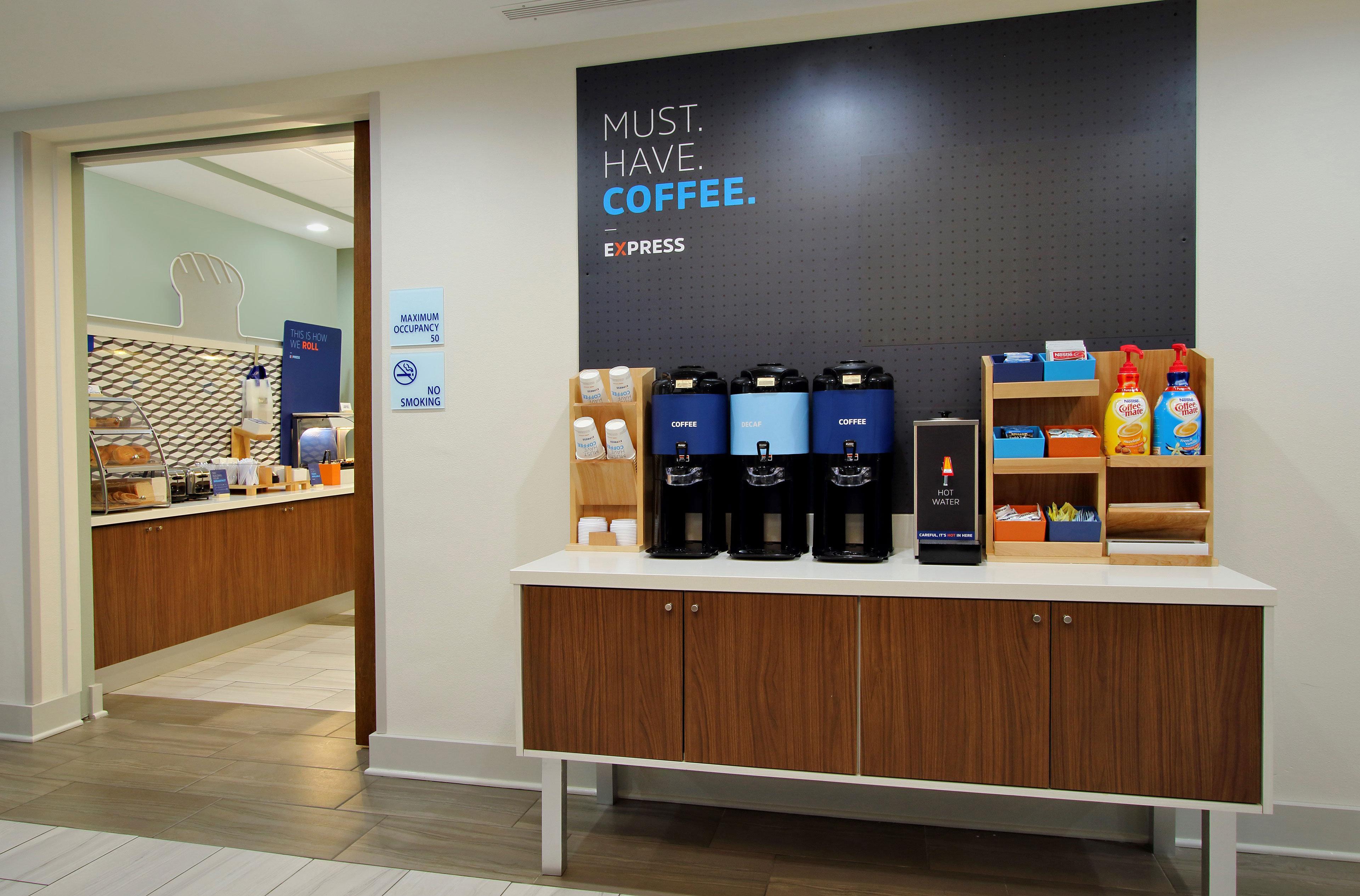 Holiday Inn Express & Suites - Williston By Ihg Buitenkant foto