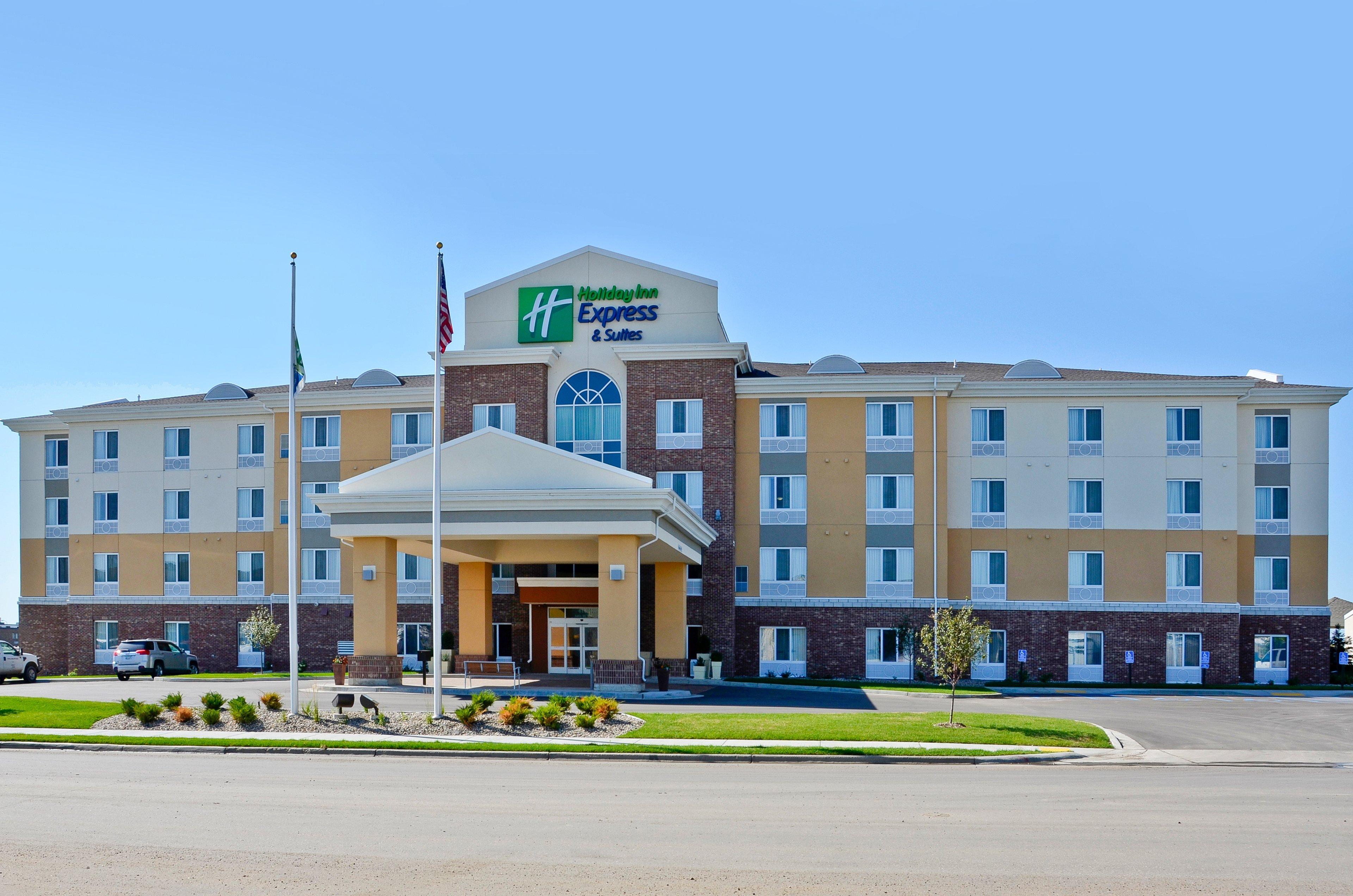 Holiday Inn Express & Suites - Williston By Ihg Buitenkant foto