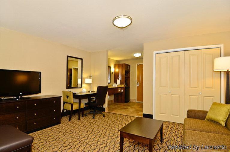 Holiday Inn Express & Suites - Williston By Ihg Kamer foto