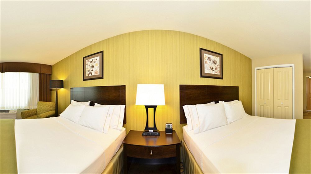 Holiday Inn Express & Suites - Williston By Ihg Buitenkant foto